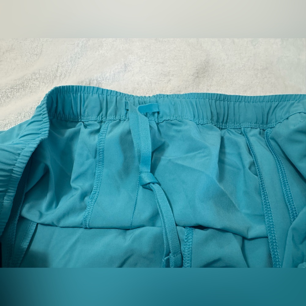 DSG Men’s Blue Spray 8” Agility Woven Short Size XL - Picture 6 of 8